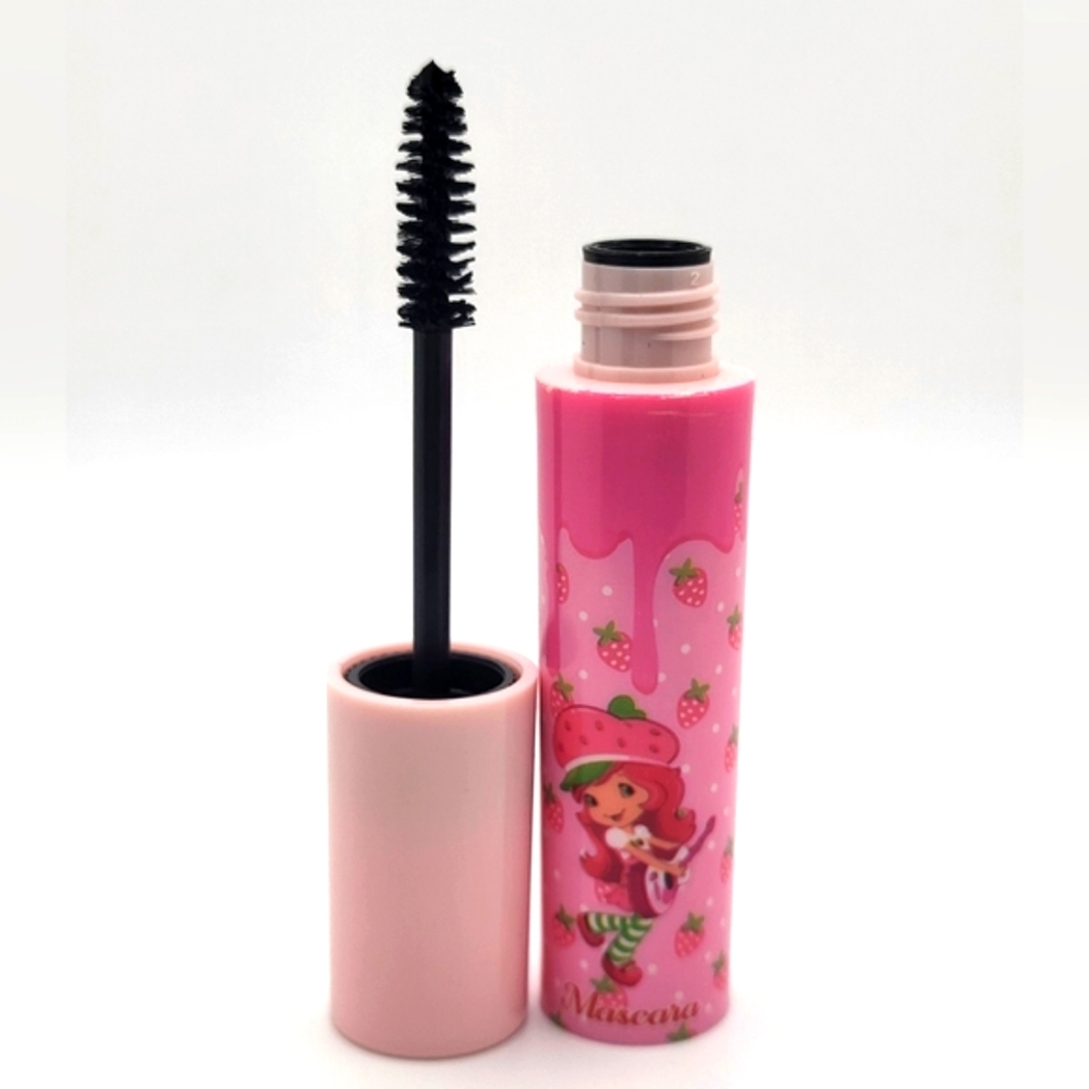 Strawberry Shortcake Jumbo Black Mascara NEW